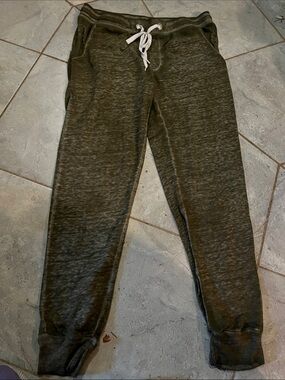 Men's Olive Green Jogger Pants with Drawstring